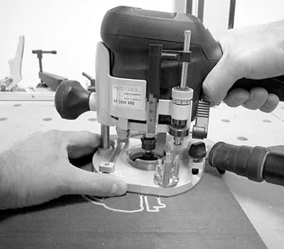 Führung der Oberfräse