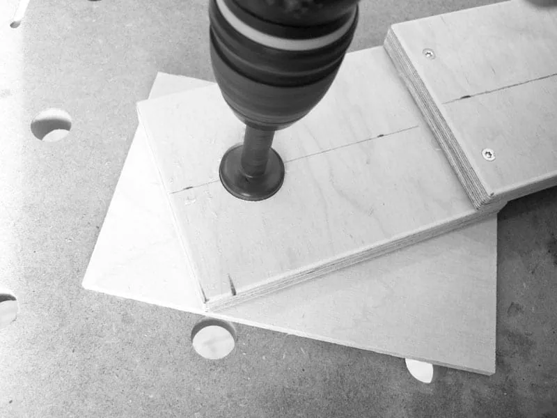 Oberfräse mit Kopierhülse versehen