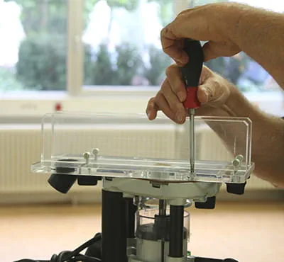 Fräshilfe befestigen