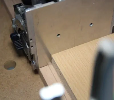 Boden/Deckel mit Mittelseite verbinden